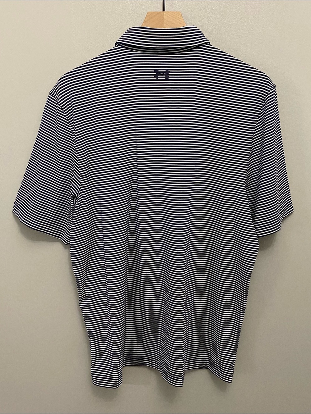 Under Armour Notre Dame Fighting Irish Golf Leprechaun Stripe Polo Mens L NWT - Picture 13 of 13
